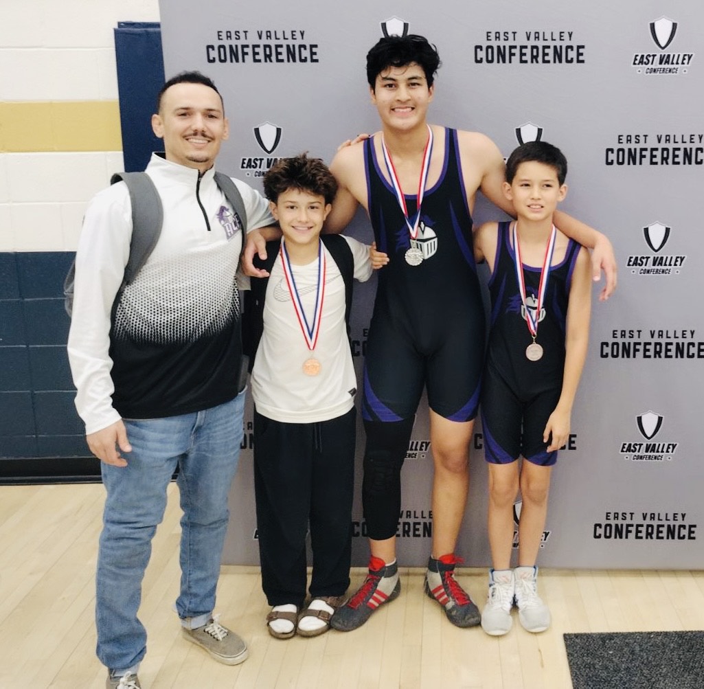 Congratulations to Sean Kavanaugh on a 4th place finish in the 78-pound weight class, Shane Hollingsworth on a 3rd place finish in the 73-pound weight class, and Owen Tayebali on a 2nd place finish in the 167-pound weight class! #wearechandlerunified