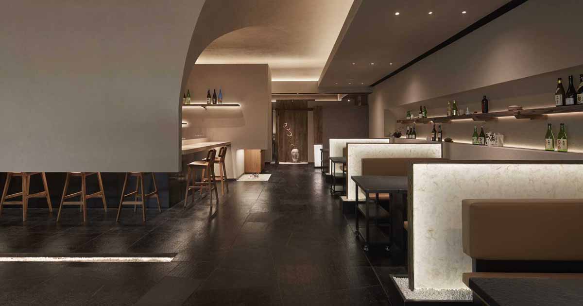 This Japanese Restaurant Uses Washi-Inspired Acrylic Panels To Create A Cozy Atmosphere dlvr.it/TDJtrm