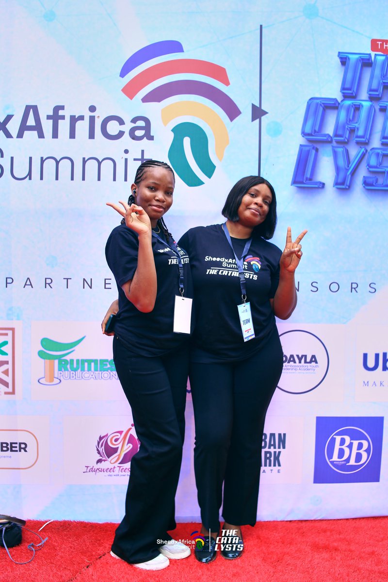 tweetsbybright's tweet photo. Meet @CovvyCosmas, the sister that Tech Events gave me🥹
My pretty Community Manager ❤️
It felt so good to work with you for @SheedxSummit https://t.co/DlNsvm51Q8