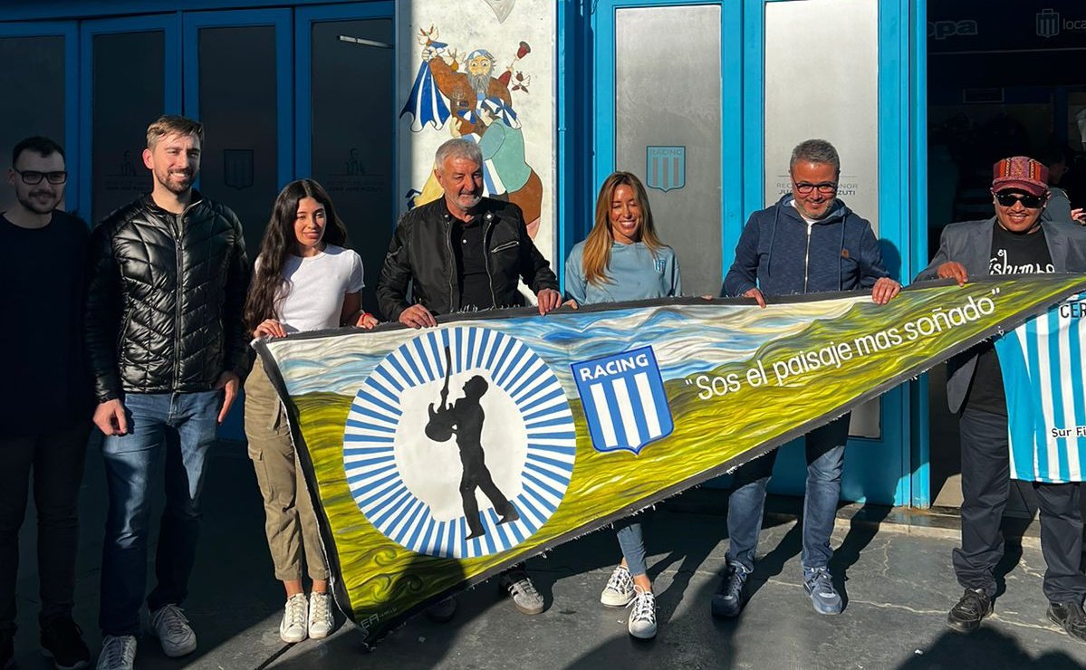 ⚽Tarde de Gustavos!!!

🎶En la previa del triunfo de Gustavo Costas con Boca, homenajeamos a GUSTAVO CERATI al cumplirse 10 años de su fallecimiento.

🏆 El artista invitado fue el sanluiseño Joaquín Jurado quien ganó el concurso provincial organizando con <a href="/casadesanluisba/">Casa de San Luis</a>
