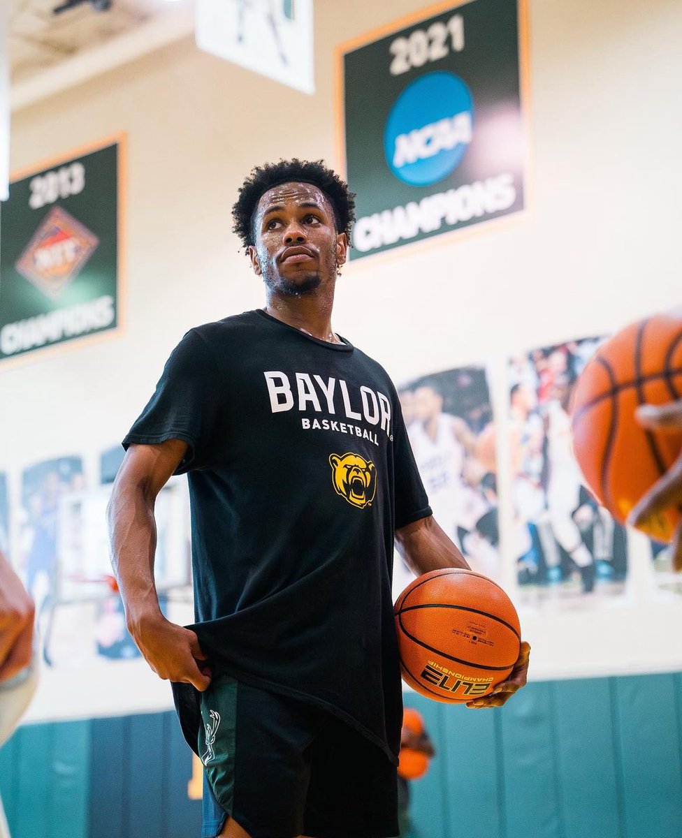 Jeremy Roach looks to have an amazing final year of College Basketball at Baylor in 2024-25:

The 6’2 guard averaged 14.0PPG, 3.3APG and 2.5RPG at Duke last year. Roach is a shifty guard that can get to the rim at a high level, shoots extremely well from beyond the arc (shot over