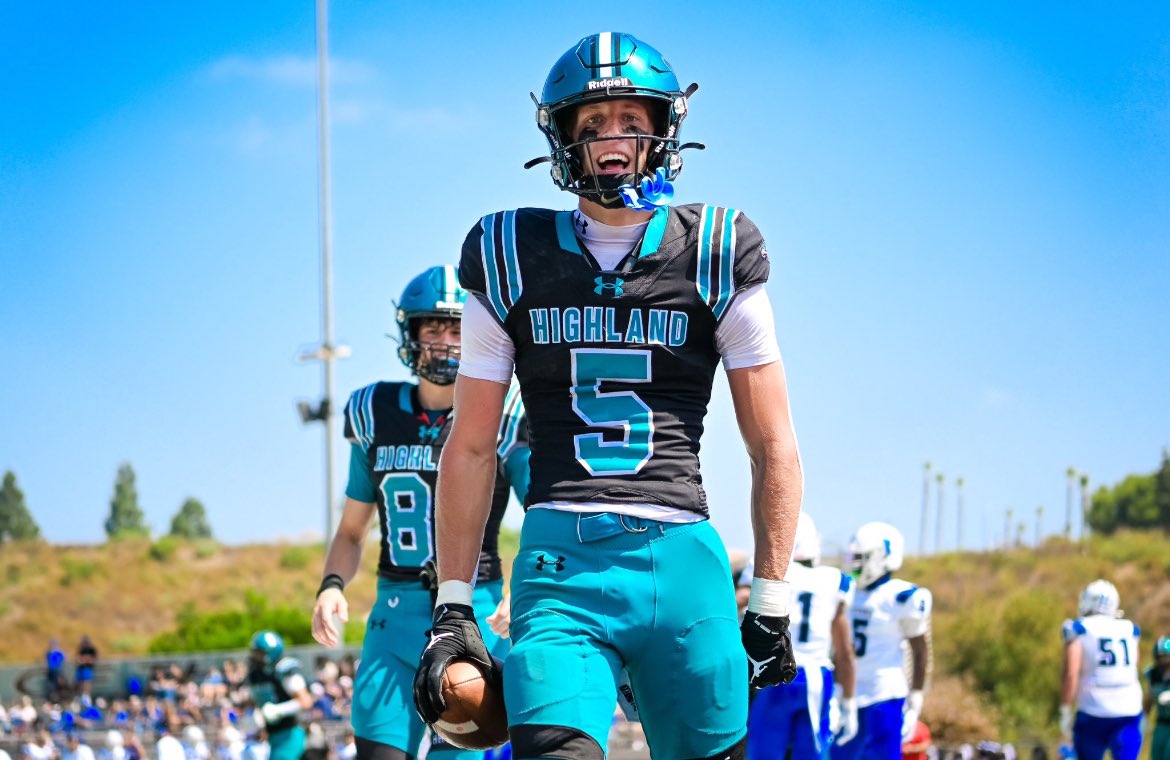 Sam Johnson (@coachsamj1) on Twitter photo Big win in Cali this weekend led by a suffocating Hawks D & huge plays on special teams.
<a href="/grady_crandall/">grady crandall</a> led the way w/ 3 TD’s; 1 rushing, 1 receiving & a 101 yd INT return!
<a href="/KashAllen4/">Kash Allen</a> had another huge game, rushing for 174 yds on 11 carries, 2 rushing TDs & a 95 yd KOR TD! Big win in Cali this weekend led by a suffocating Hawks D & huge plays on special teams.
<a href="/grady_crandall/">grady crandall</a> led the way w/ 3 TD’s; 1 rushing, 1 receiving & a 101 yd INT return!
<a href="/KashAllen4/">Kash Allen</a> had another huge game, rushing for 174 yds on 11 carries, 2 rushing TDs & a 95 yd KOR TD!