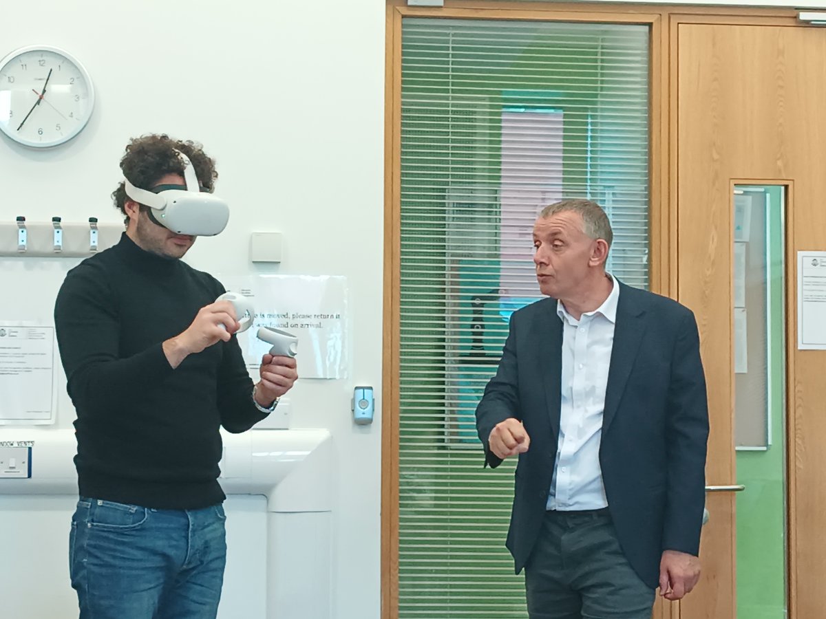 It has been a nice day at the <a href="/insigneo/">Insigneo Institute</a> VR has been fun with lots of potential in clinical decision making and biomechanics... 

#VirtualReality #TrainingAndDevelopment