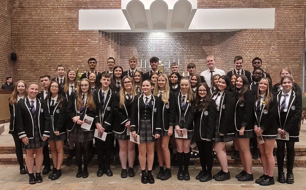A beautiful mass at <a href="/StBrideEK/">St Bride's Church EK</a> to celebrate their 60th anniversary.
It was wonderful to have so many of our Caritas students there to enjoy it. @staandstbrmce <a href="/rcmotherwell/">Motherwell Diocese</a>
