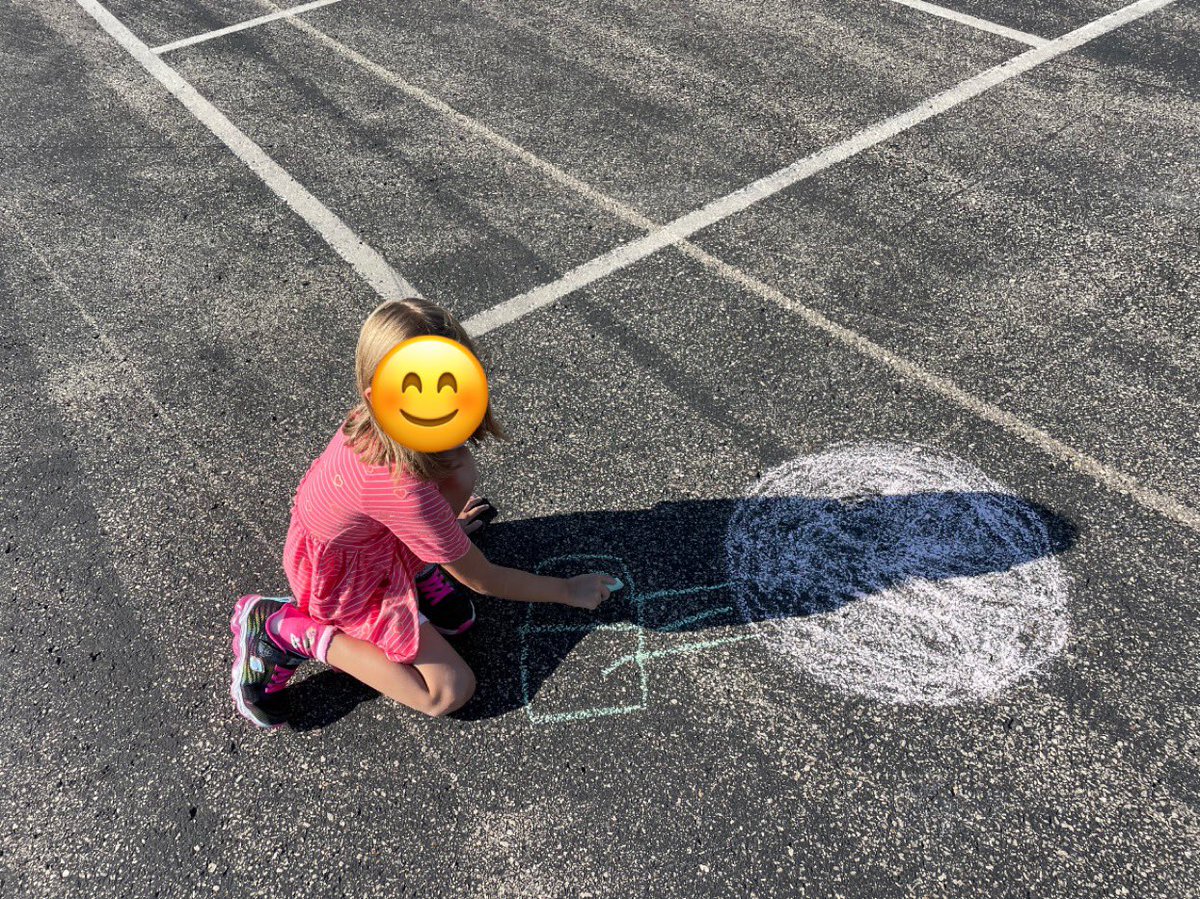 michellegadient's tweet photo. Celebrated International Dot Day! Leave your mark in the world, kiddos 🔵⚪️⚫️@peterhreynolds https://t.co/wmIyYsxZCh