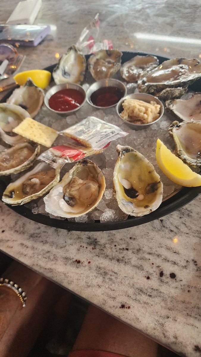 AkronTim's tweet image. House oysters and boutique blue berry oysters along the intercostal  Waterway. Want to work from anywhere? Get in touch!