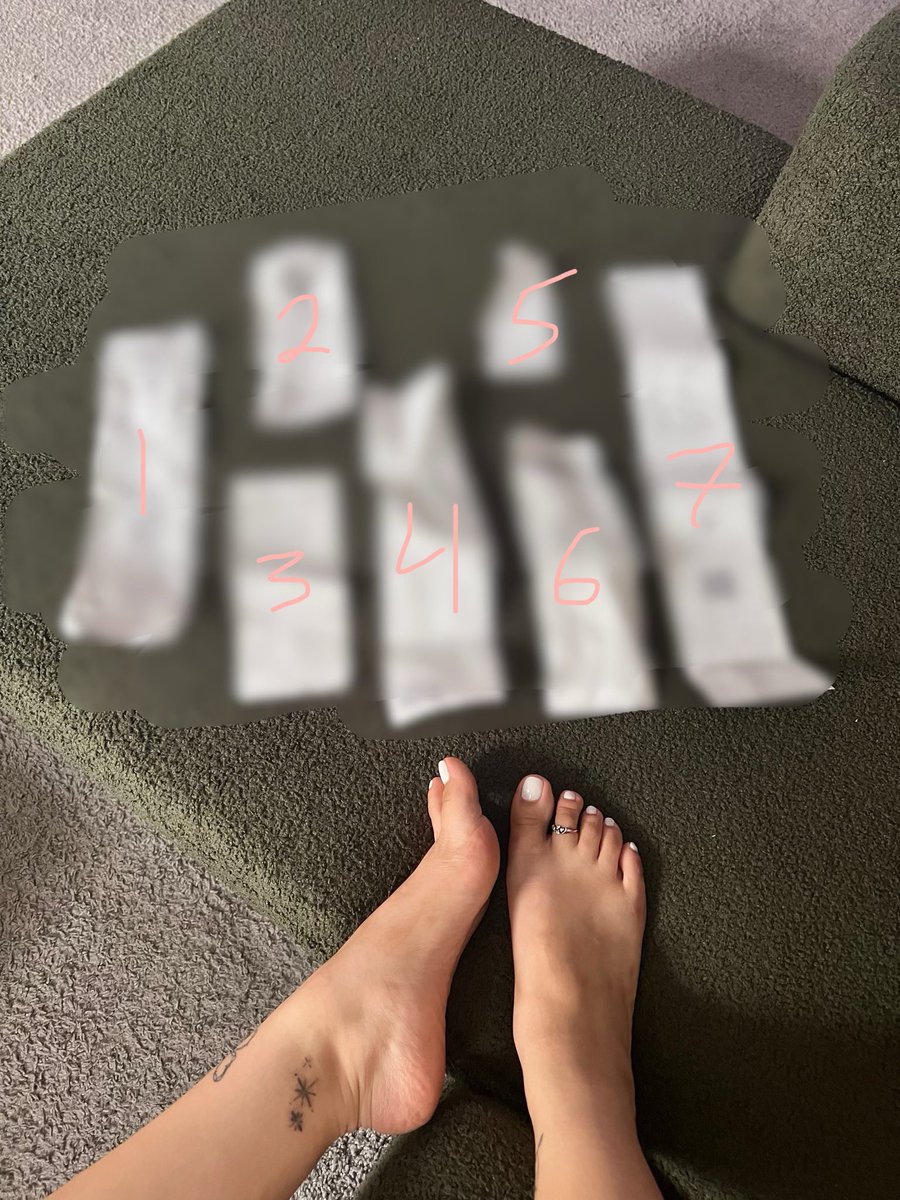 spoil_sab's tweet photo. who’s up for some receipt roulette 😈 pick a number and stop looking at my delicious feet https://t.co/R53ylldfKI
