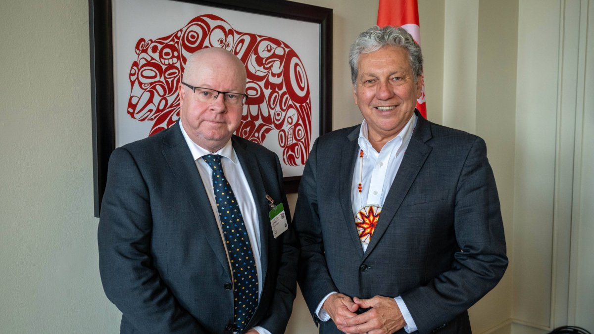 Today @ArcticSAONorway met with 🇨🇦Minister Northern Affairs <a href="/stbstvdan/">Dan Vandal</a>. Discussions focused on the advancement of project-level work in the Council, 🇳🇴Chairship ambitions &amp; issues of high importance for people in the North, including infrastructure, health and wellness and more.