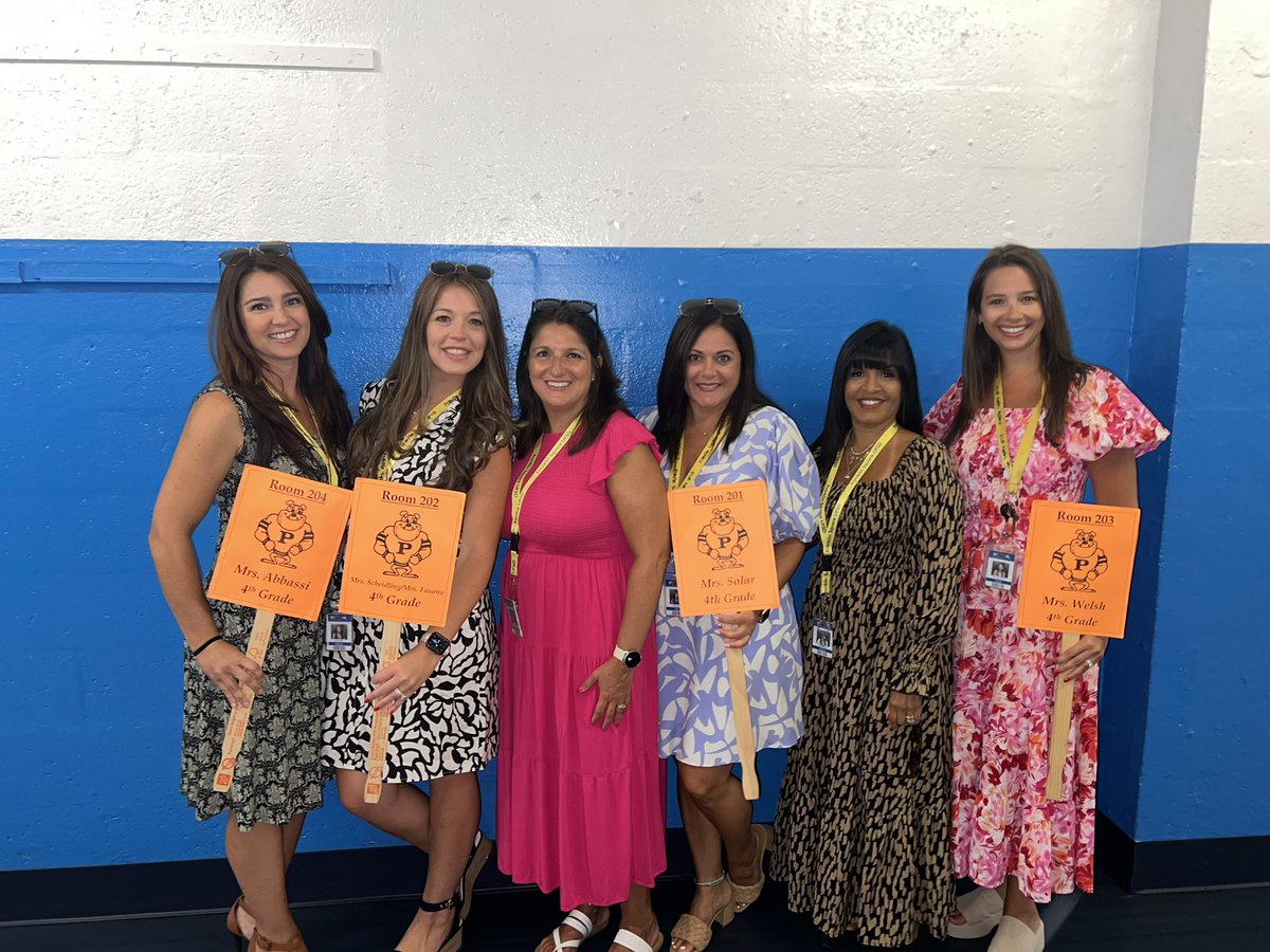 These 4th grade teachers are excited for this year! ✏️📚❤️<a href="/polk_street/">Polk Street School</a> #WeAreFranklinSquare