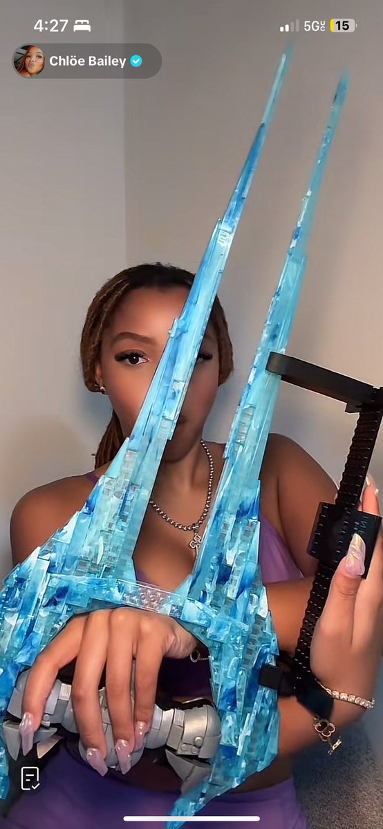 MARISSA 🌸| the beehive is buzzing!🐝😝 tweet media