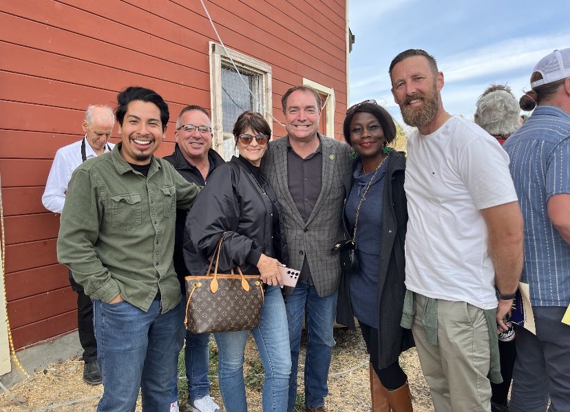 AsmConnolly's tweet photo. I was glad to attend the Friends of the Petaluma River Sunset Fandango last night to speak and help fundraise for a project to help protect and preserve the Petaluma River. The Friends of the Petaluma River are dedicated to stewardship and advocacy for the #PetalumaRiver, (1/2) https://t.co/rCJTNsIQgk
