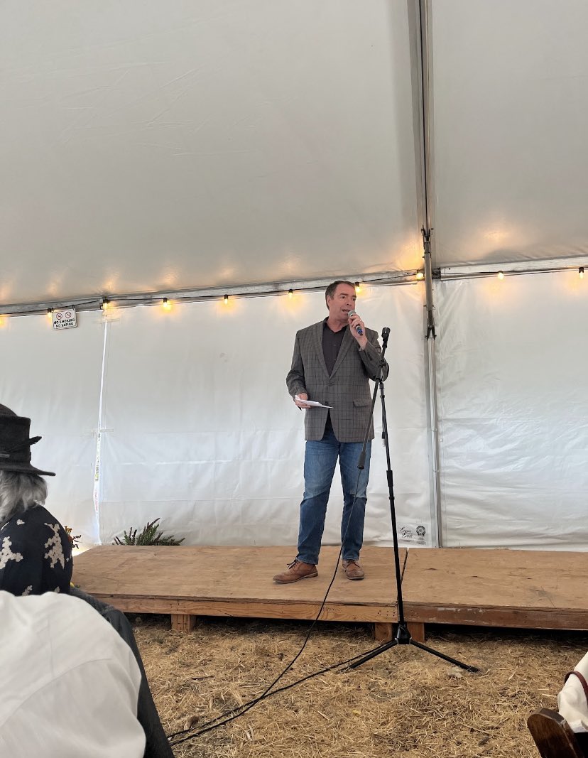 AsmConnolly's tweet photo. I was glad to attend the Friends of the Petaluma River Sunset Fandango last night to speak and help fundraise for a project to help protect and preserve the Petaluma River. The Friends of the Petaluma River are dedicated to stewardship and advocacy for the #PetalumaRiver, (1/2) https://t.co/rCJTNsIQgk