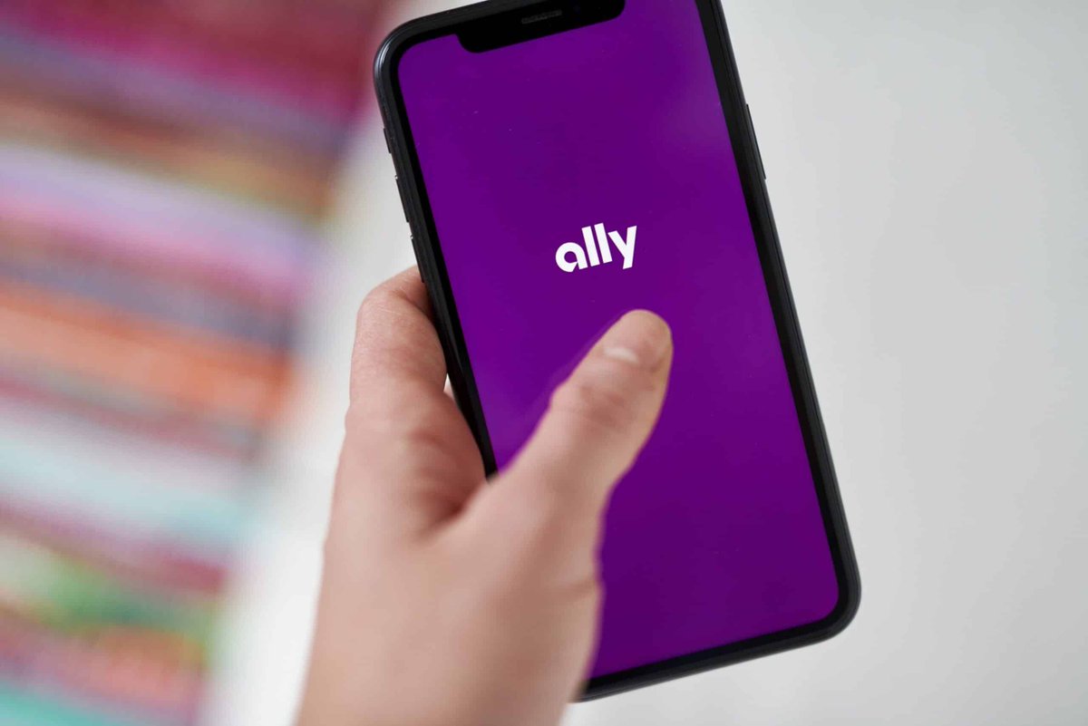 Ally faces legal battle after data breach dlvr.it/TDJzMy