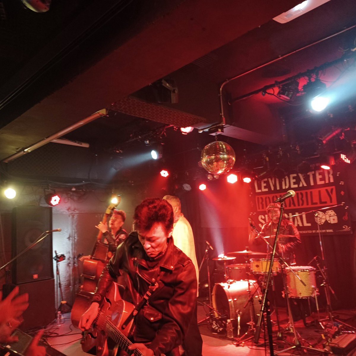 SlapBass_nob's tweet photo. Levi Dexter&amp;RockABilly Spirals
ツアー2日目　富山
無事終了🎶

ご来場頂きました皆様！
スタッフ関係者の皆様！
出演者の皆様！

ありがとうございました！

本日は富山を満喫させて頂きます♪ https://t.co/ZYSPDsInyv