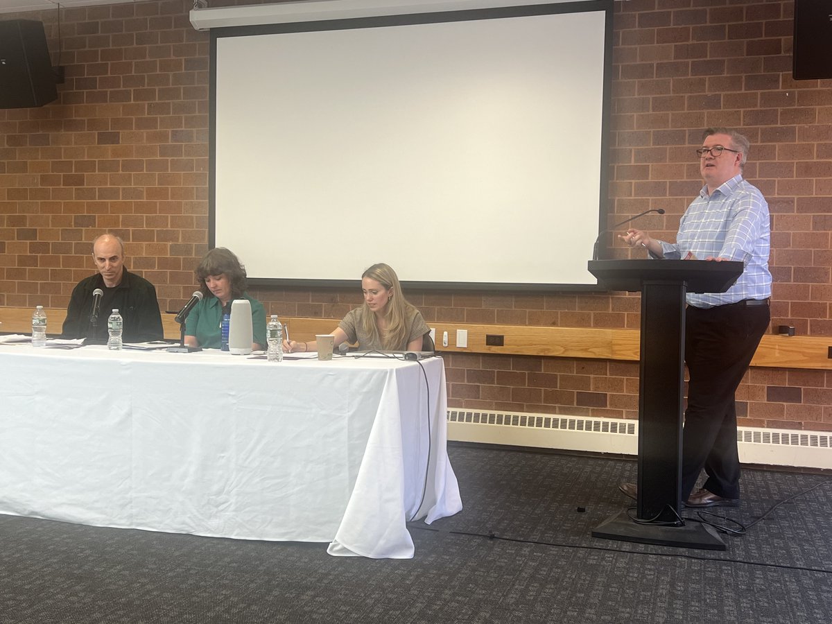 BCIrishStudies's tweet image. This past weekend, our faculty participated in a 'Revisiting the Irish Famine' panel at NAVSA (North American Victorian Studies Association), held here at BC! 

Jim Smith moderated while Guy Beiner and Colleen Taylor joined Mary Mullen from Villanova University