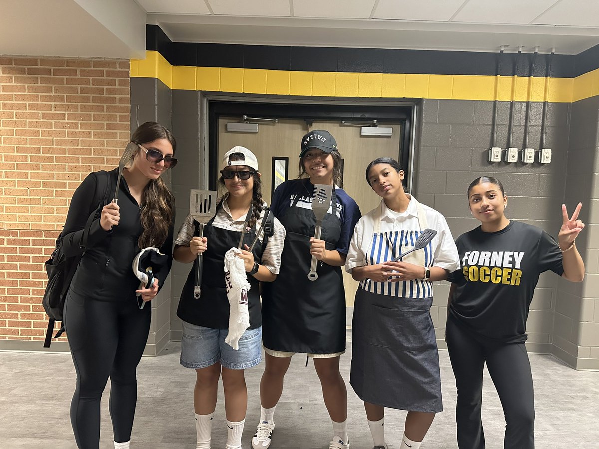 🚨 HOCO 2024 is HERE, 🎉 Day 1 kicks off: Soccer Mom 🏟️ vs. BBQ Dad 🍔🔥!  #HOCO24 #FHSSpirit #ForneyFamily
