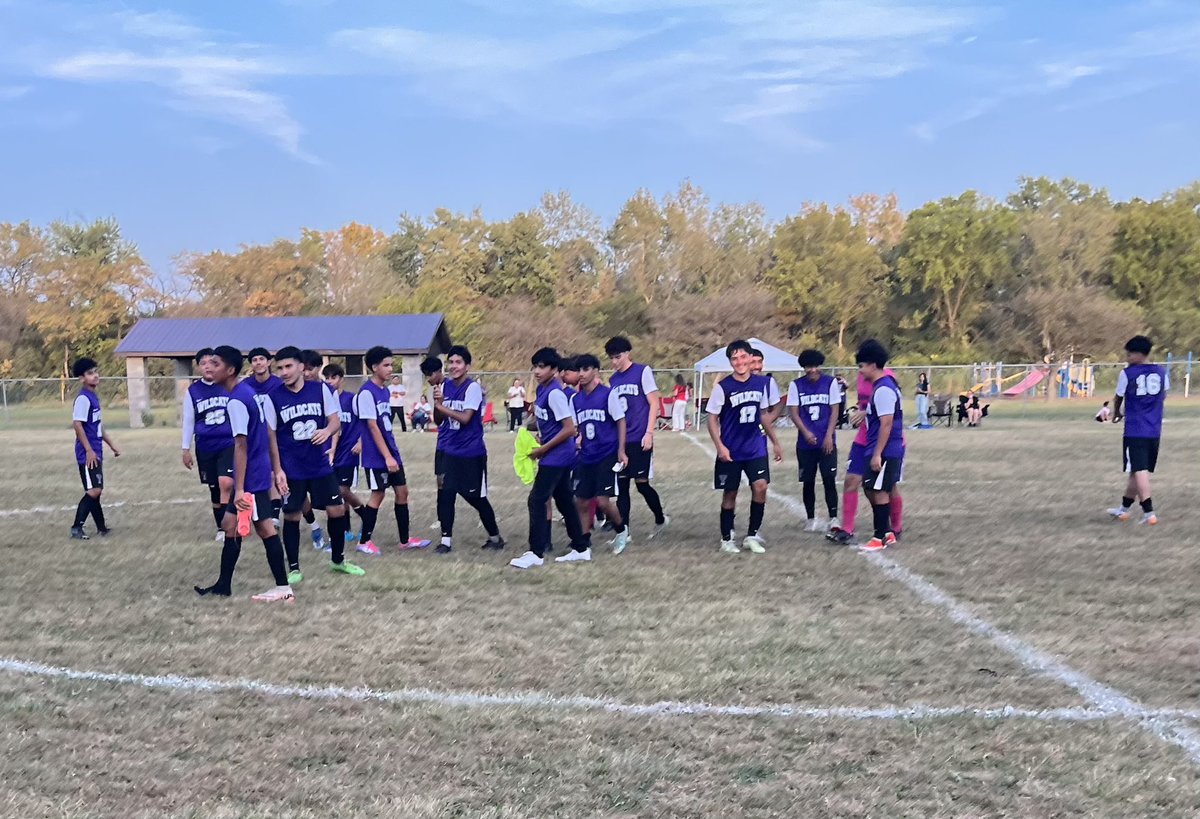 TTHSSoccer's tweet photo. Boys get the 👐🏽 at home in the second game of the @BODYARMORseries . Luis F, Jesus M (2), Freddy L, and Johann V with goals. Luis (2), Rolando P, and Johann V dish out the assists. Jorgy/Jona with the split shutout. Shout out to freshman Johann Villaseñor on his first ever goal. https://t.co/oH5Eo8usZZ