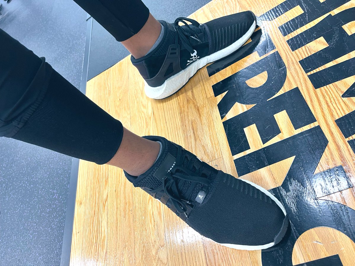 GQstatus's tweet image. Pulled out the @adidas #NMDs x @mastermind_jpn today for the gym session today! #GymLife #WearYourKicks #MastermindJapan