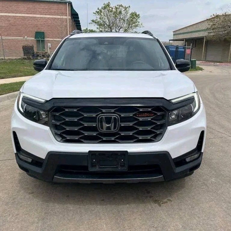 LockyIce's tweet image. 2022 Honda Passport TrailSport AWD - 
PRICE $4000
DOWN PAYMENT $500
FINANCING AND PAYMENT 
Clean title
Make:Honda
Year:2022
Trim: TrailSport AWD
Body type:SUV / Crossover
Exterior color:White
Interior color:Black
Mileage:41,950 miles
Transmission:Automatic
Engine:280 3.5L V6