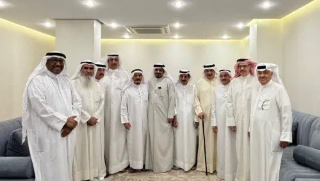 kurbaag's tweet photo. الرؤساء السابقين ومبادره تحسب لهم : 

محمد هيف الحجرف 
سعدون رافع الحسيني 
حسن البصيري 
عوض السهو 
لافي منشد الظفيري 
دهام الجنيدي 
خالد الجارالله 
مجبل غربي الشمري
بدر الثابت 
ضاري برجس 
عبدالرحيم السعيد

بالاضافه الى الاخ نواف جديد العنزي الذي اعتذر لظروف السفر 

#نادي_الجهراء https://t.co/hJzZzVY4R2
