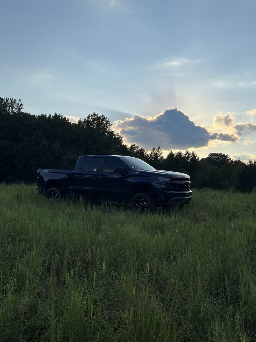 Just some random pictures of the Chevy. Wanna get a Cowl hood but sadly imma have to get it custom made