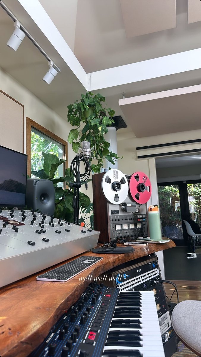 Lucija on tour ౨ৎ tweet media