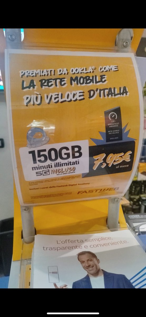 İtalya'dan, sınırsız sms ve arama üzerine 150 GB internet fiyatı güncel kuru 40 saysak bile 320 TL. Biz sadece 10 GB için veriyoruz bunu. Evet soyuluyoruz. 
#OperatörSoygunu
#10gb
#Turkcell 
#Turktelekom
#Vodafone