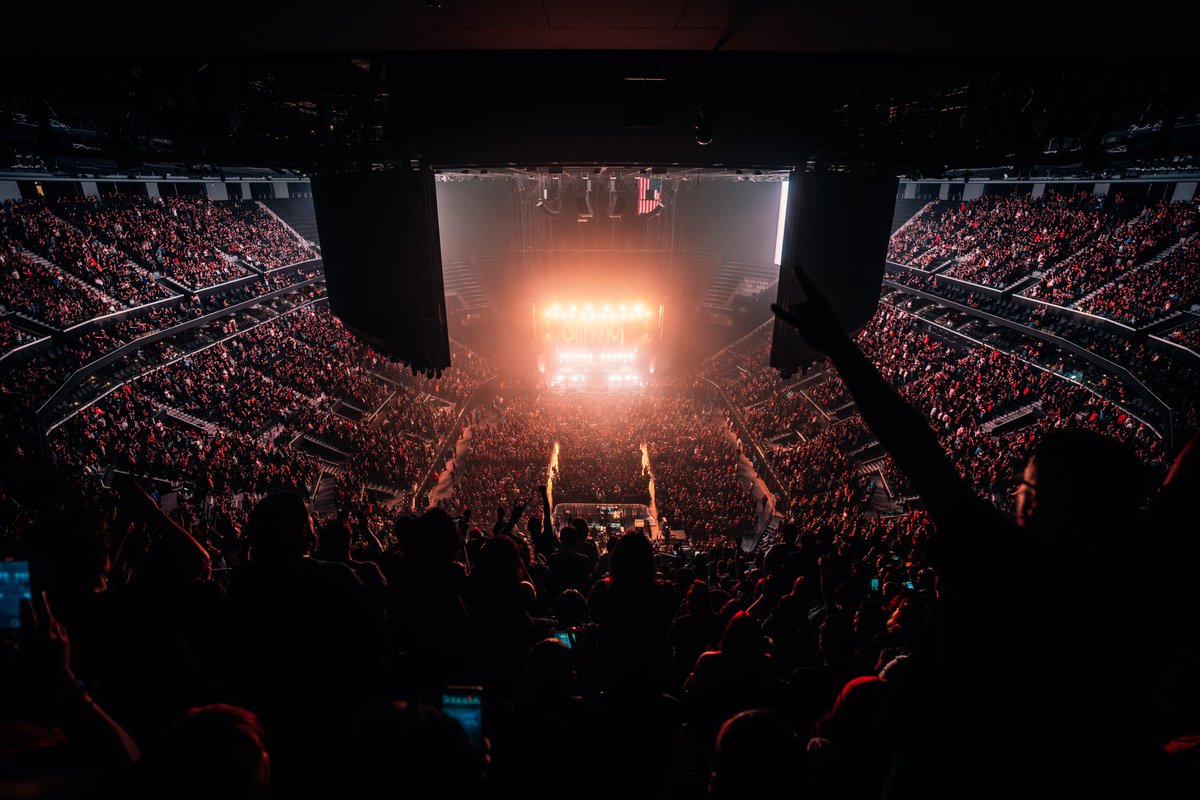 slipknot's tweet image. This is no kind of life. #Slipknot25

📸 danvirchow