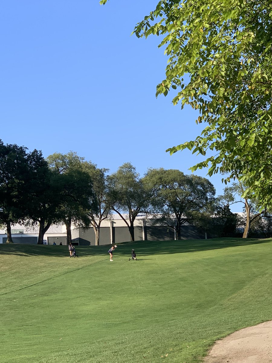 OFgirlsgolf's tweet image. Varsity beat Amherst 202-241 Monday evening at Fox Creek. The team was led by Addison Mullen (48), Aubrey Caraballo (50), Mya Hovan (51), and Ashley Veverka (53). The team is now 6-2 in the SWC and plays in the Canterbury Invite tomorrow. Great job ladies!