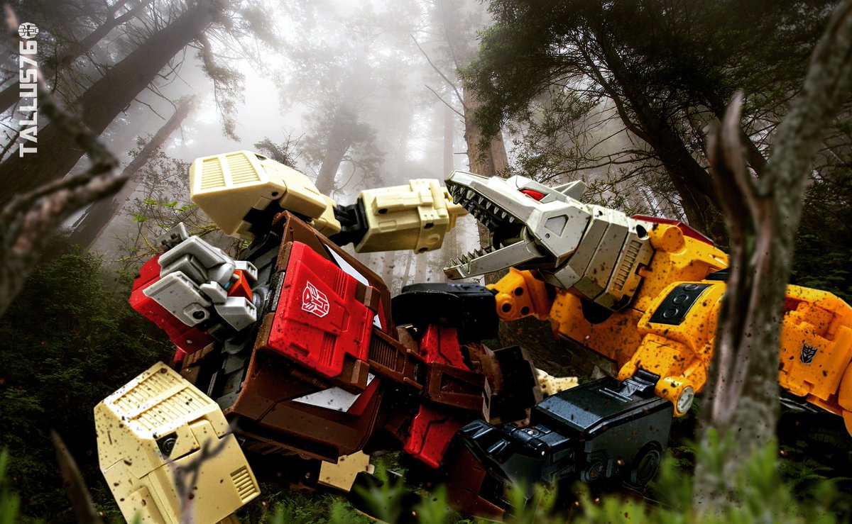 Tallus76photos's tweet photo. Chromedome vs Weirdwolf
#transformers #weirdwolf #chromedome #fanstoys #maketoys #headmasters #headon #toyphotography #transformerstoys #transformersfigures #3rdpartytransformers https://t.co/15kMp6gQhM