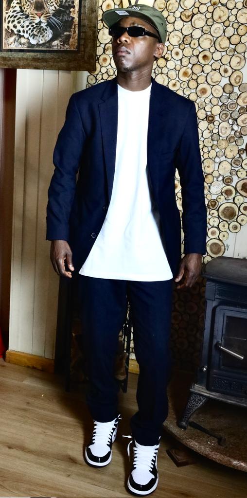 CodeKidThulz's tweet image. 