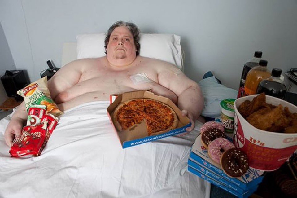 kymonsfw's tweet photo. how it feels to not be able to exercise after you overeat https://t.co/8OMkcvA39f