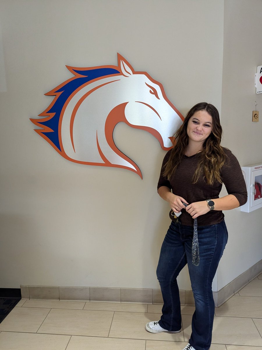 Lauren Drew tweet media