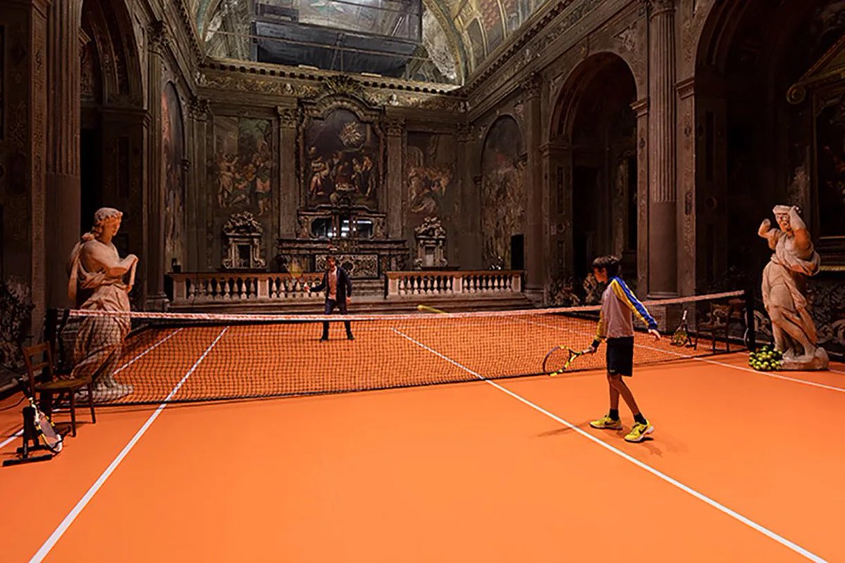 luusssso's tweet photo. This 16th century chapel in Milan transformed into a tennis court is a whole vibe https://t.co/guwvfagLTZ