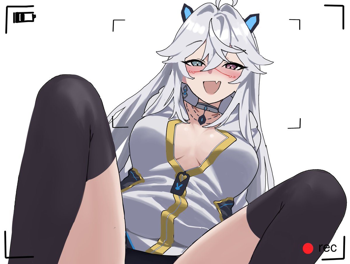 Prot0type7's tweet photo. Is this a flattering angle? ๐
#prototype34 | ๐จ: @/Vixsi1 https://t.co/dRKjNzTaG9