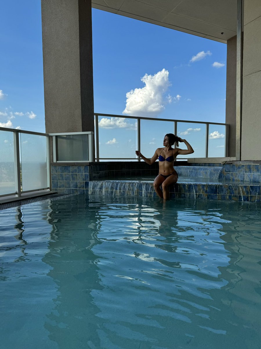 baabyzilla's tweet image. 🌊🌊🌊🌊