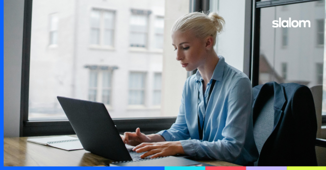 karljax's tweet photo. Discover how Slalom's Snowflake-powered AI assistant is transforming the way businesses engage with their data, helping companies unlock actionable insights faster and driving smarter decisions. #AI #BusinessIntelligence #Snowflake #ImWithSlalom ➡️ https://t.co/gX8JpfdjzV https://t.co/wa2P2xVBl9