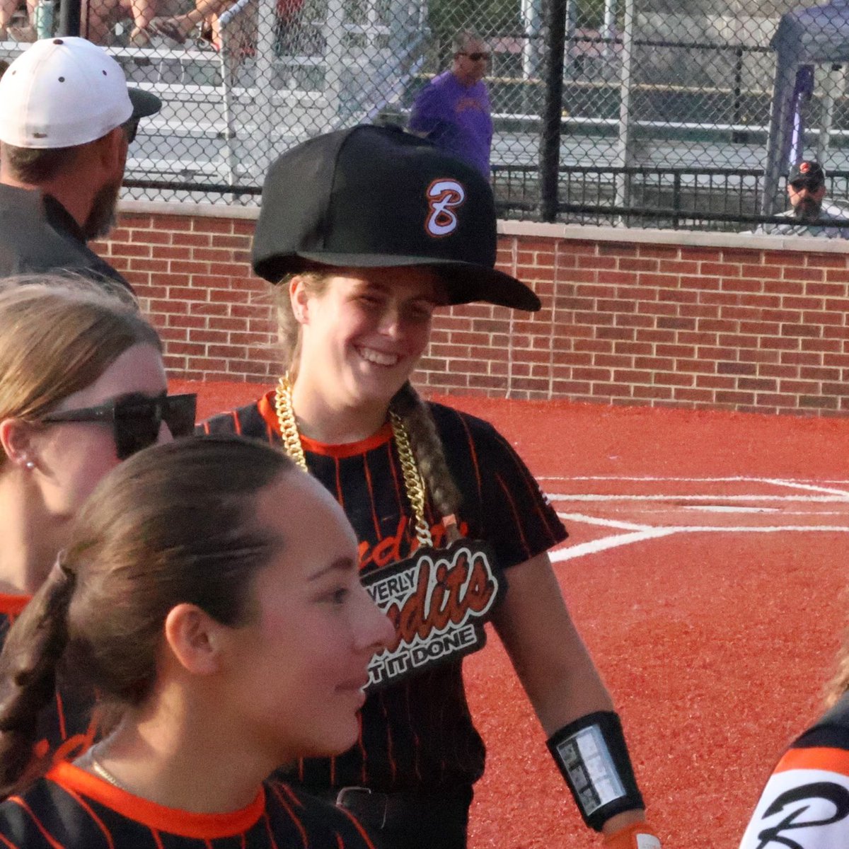Beverly Bandits Premier Trackwell/Meredith 16U (@banditstrackmer) on Twitter photo A little late posting but we finished 3rd this weekend at the Queen of the Hill! We continued to drive the ball with <a href="/RylieVanAken/">Rylie VanAken</a>, <a href="/reese_rourke/">Reese Rourke</a> and <a href="/Ashlyn_Kita01/">Ashlyn Kita</a> all racking up a ๐ฃon bracket Sunday!! Beyond proud of this group of athletes ๐งก๐ค A little late posting but we finished 3rd this weekend at the Queen of the Hill! We continued to drive the ball with <a href="/RylieVanAken/">Rylie VanAken</a>, <a href="/reese_rourke/">Reese Rourke</a> and <a href="/Ashlyn_Kita01/">Ashlyn Kita</a> all racking up a ๐ฃon bracket Sunday!! Beyond proud of this group of athletes ๐งก๐ค
