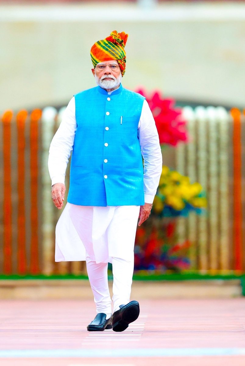 Myconfidence22's tweet photo. @ArvindKejriwal @narendramodi प्रधान मंत्री मोदी जी 
लंबी आयु हो https://t.co/2RCv1xk7j1