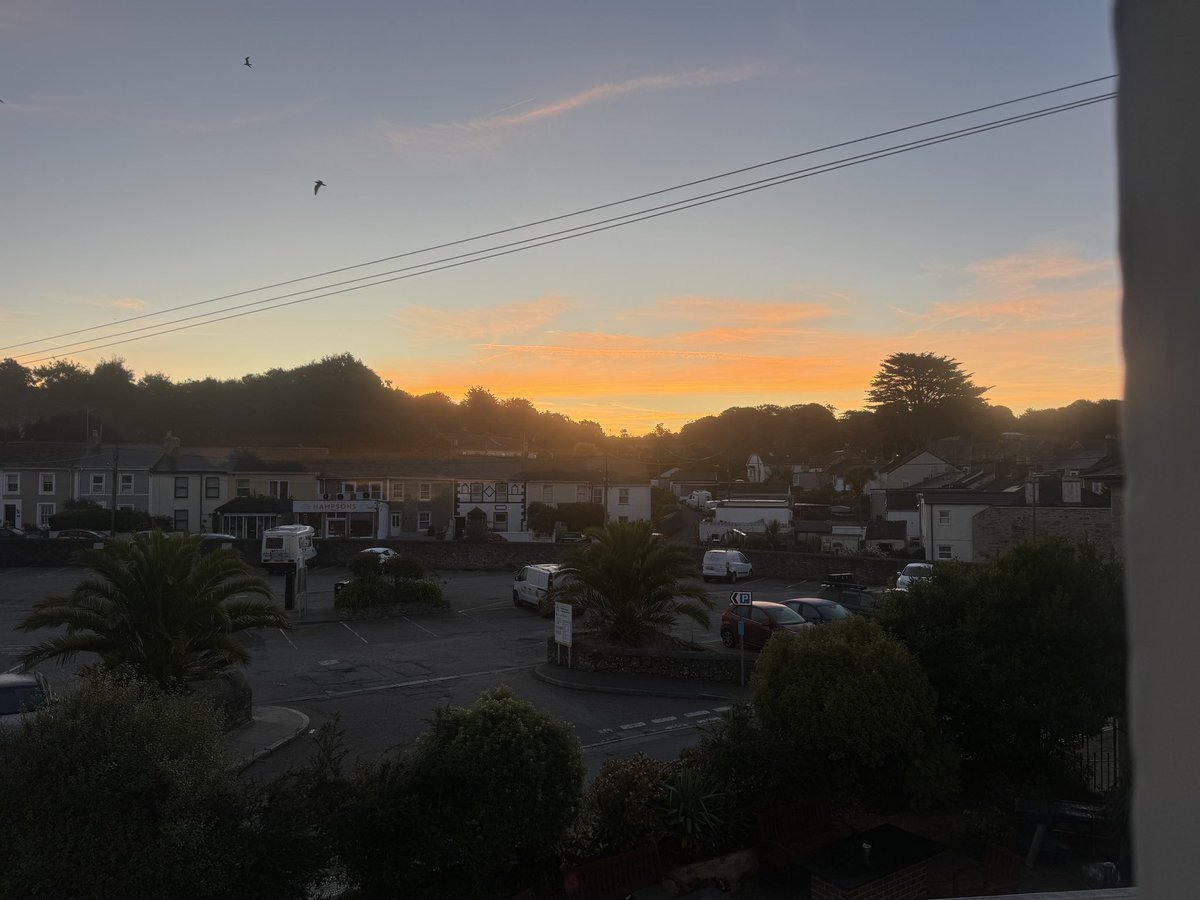 come2scilly.com tweet media