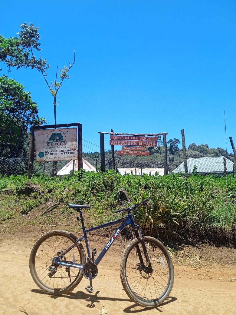KaroriSamuel1's tweet photo. Spent the weekend bikepacking from Nairobi to Trout &amp; About in Aberdares🚴‍♂️it was a perfect mix of adventure and relaxation✨
Thread... https://t.co/JyHoLDrpQl