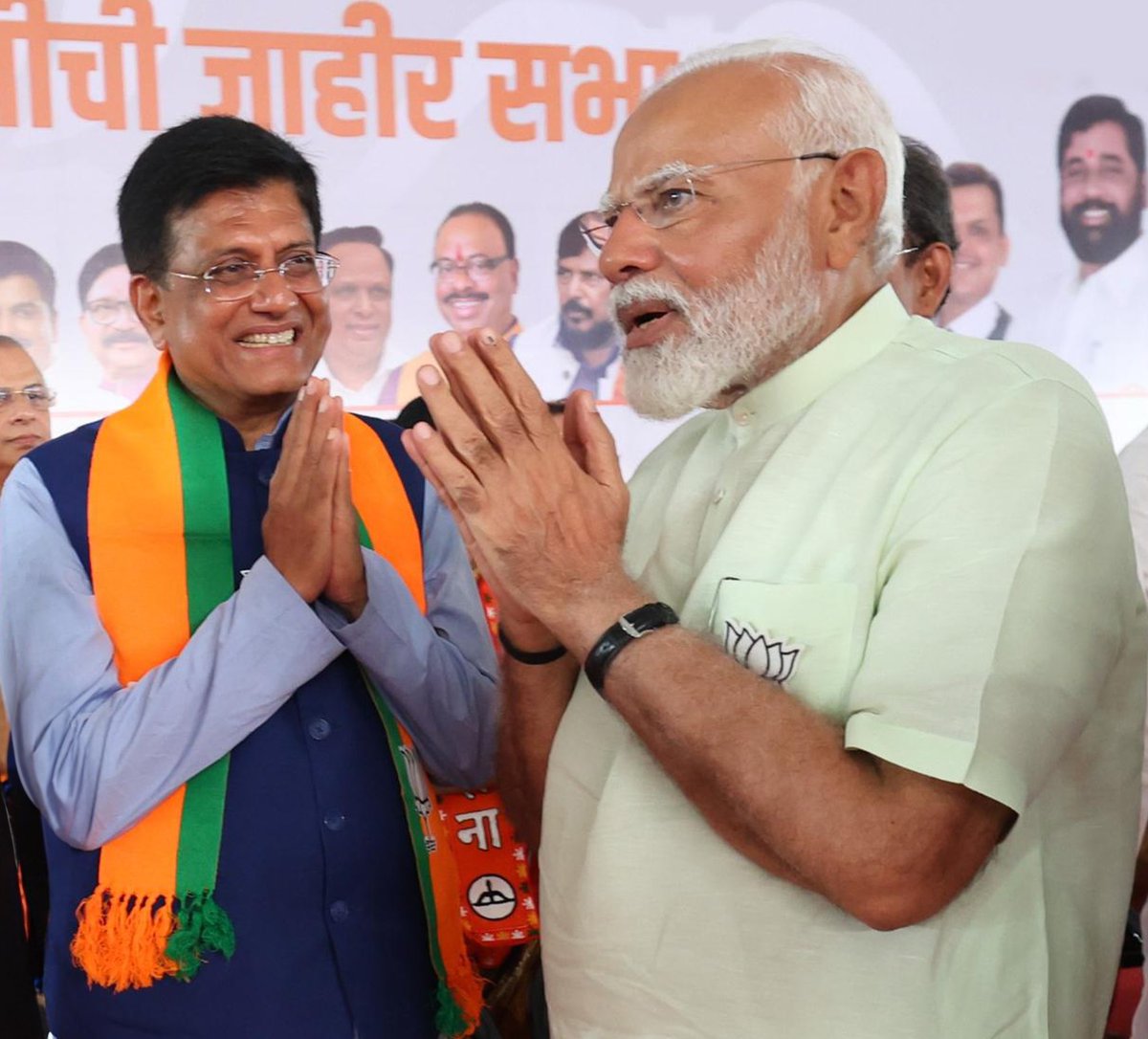 140 करोड़ भारतीयों को अपना परिवार मानते हुए गरीब, युवा, अन्नदाता और नारी शक्ति के सशक्तिकरण को समर्पित विश्व के सर्वाधिक लोकप्रिय नेता, तीसरी बार भारत के प्रधानमंत्री बने यशस्वी @NarendraModi जी के जन्मदिन पर उन्हें अनंत शुभकामनाएं।

आपने सदैव जन-जन के कल्याण को अपने जीवन का