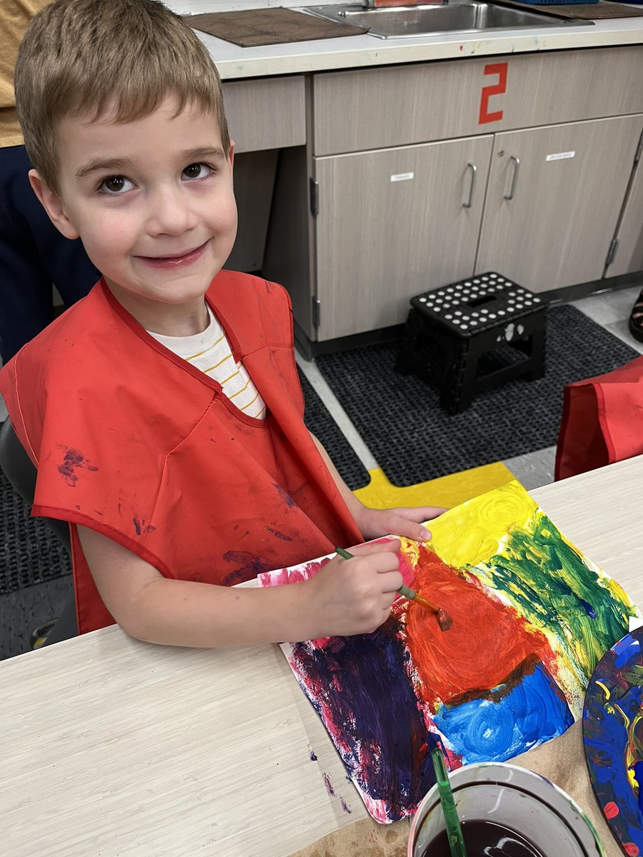 There is so much joyful learning happening all around the building <a href="/HappyatHSYL/">Hawthorn School for Young Learners</a> ! #bettertogether <a href="/District_73/">Hawthorn District 73</a>