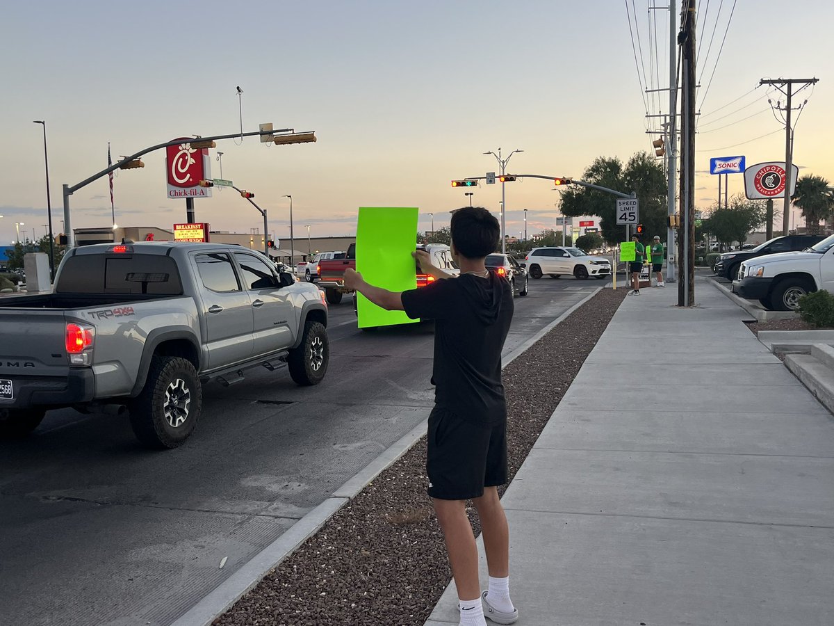 MONTWOOD RAMS BASEBALL\⚾️🏈Coach Romo (@ramsbaseball12) on Twitter photo 👊🏼MHS Rams Baseball Booster fundraiser in full effect! Come on out and get your <a href="/raisingcanes/">Raising Cane's</a>! Please mention <a href="/MontwoodHS/">David Herrera</a> 🐏⚾️! Thank you for your support! 🙏🏻 👊🏼MHS Rams Baseball Booster fundraiser in full effect! Come on out and get your <a href="/raisingcanes/">Raising Cane's</a>! Please mention <a href="/MontwoodHS/">David Herrera</a> 🐏⚾️! Thank you for your support! 🙏🏻