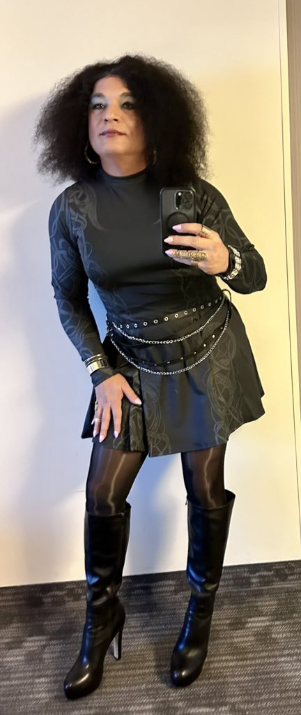 What do we think about this wig?