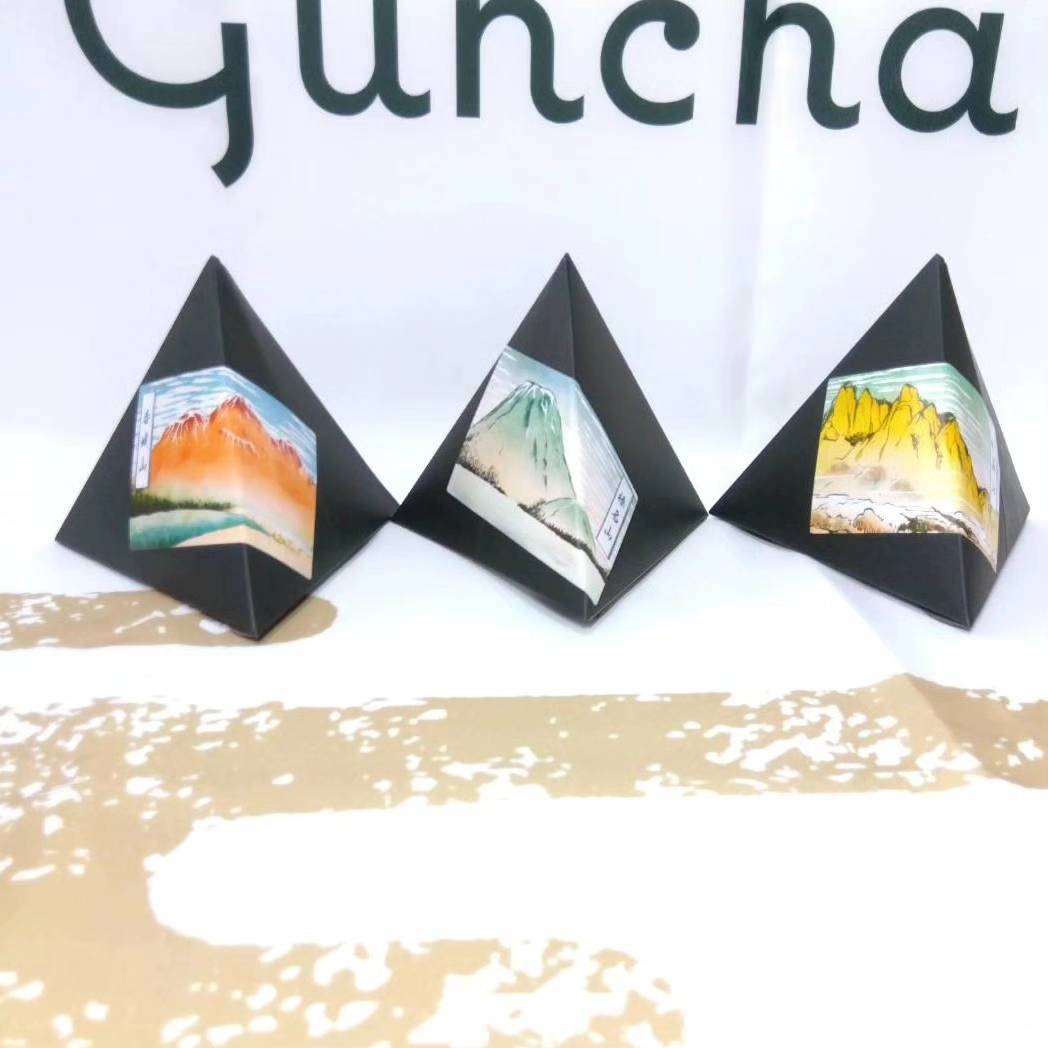 Gdesign_GUNMA's tweet photo. 本当に美味しいお茶を販売しているので自信はありましたが🍵試飲していただいたお客様からこれは美味しいって購入してもらえるのが嬉しいです✨毎回榛名山茶は特に好評で、パッケージを増刷してます✨
本当にありがとうございます🙇♀️
#群茶 #お茶 #Guncha https://t.co/4Q5821A3W1