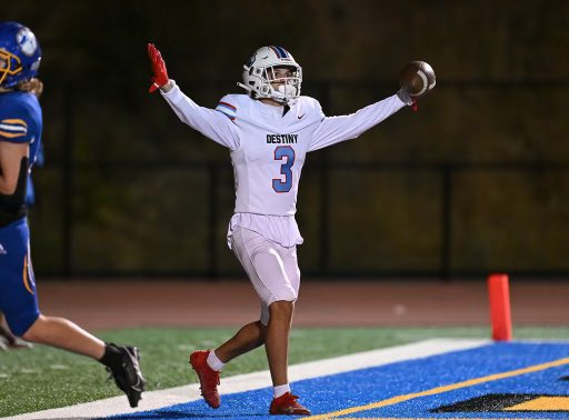 Greyson_Smith8's tweet image. 4-0 great start!!
20 rec
365 rec yds 
5 tds 
3 ints

hudl.com/v/2Q84ME

@Go_DCA_Football @Route_School @CoachGHarrisII @TRU2FAM @WCPSacramento