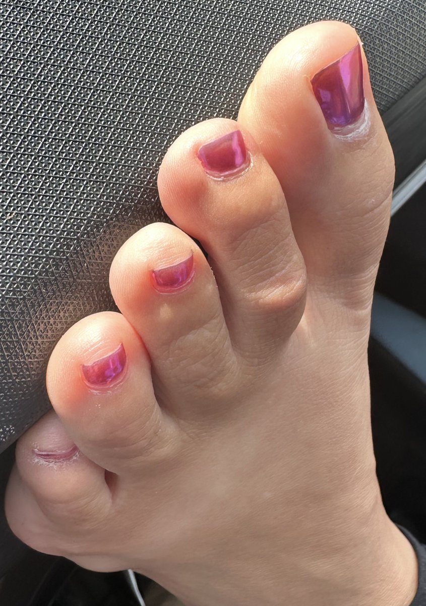 Candy Toes tweet media