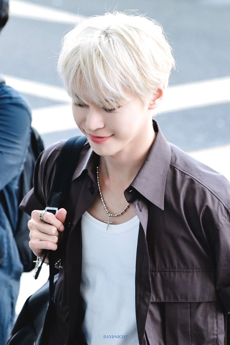 jaeyuno_j's tweet image. ทำผมสีอะไร                 สีเดียวกับแฟน