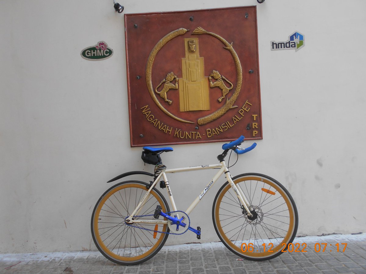 steelstreetbikr's tweet image. #solo #fixie #cheetah #bullhornhandlebars  #singlespeed
#fxd⚙️44/16⛓️2.75🚴🏻‍♂️⏩👣
 
#streetsofhyderabad #pointandshoot #shotonnikon @NikonIndia
#bansilalpetstepwell
@rainwater_info
@kalpana_designs

📸 @steelstreetbikr